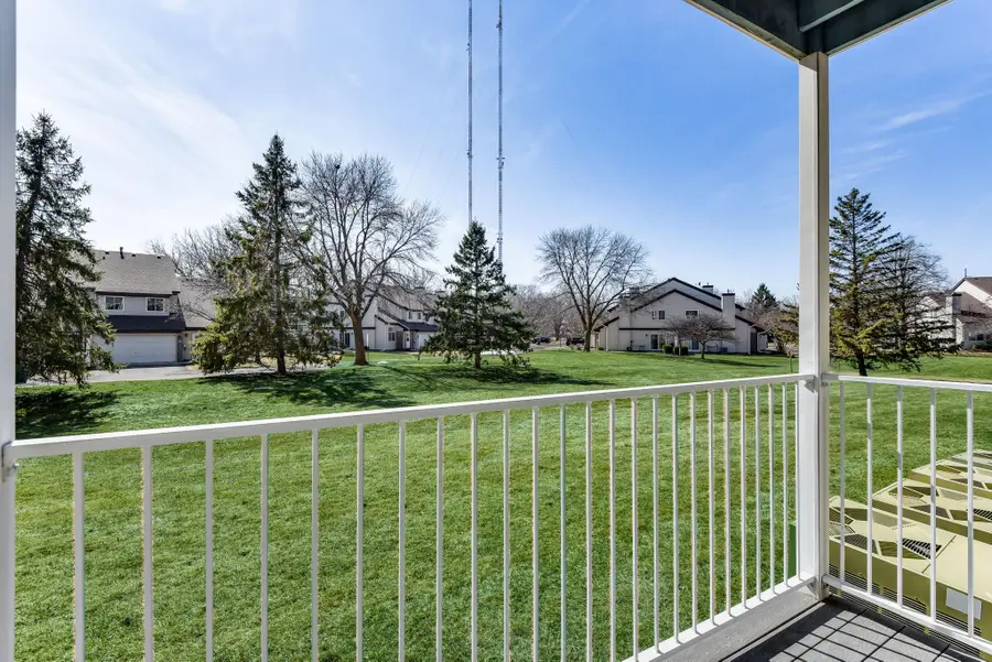 766 County Road F W #E, Shoreview, MN 55126 - #3