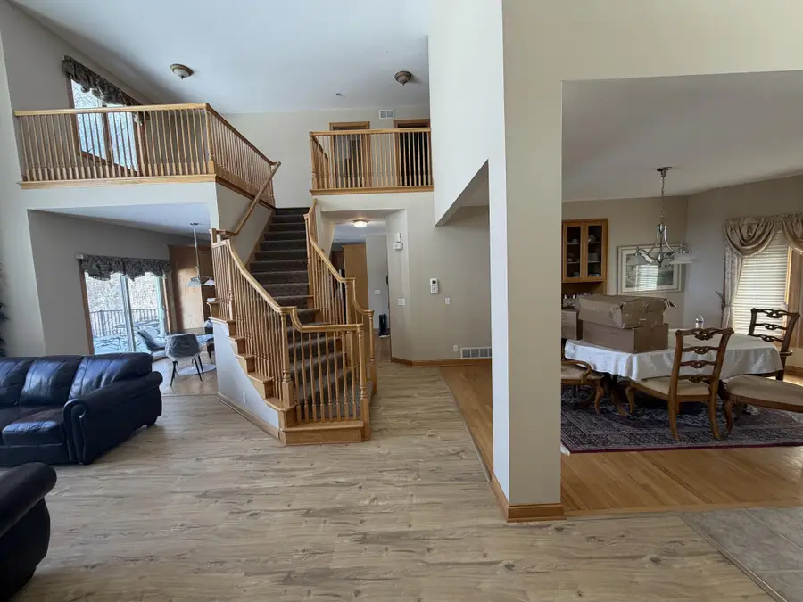 8304 9th Street N, Oakdale, MN 55128 - #3