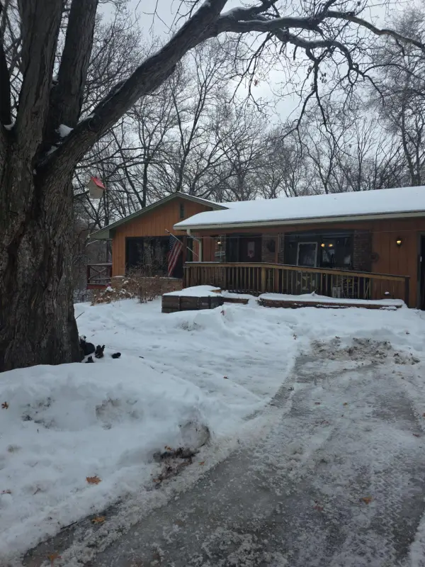 1220 81st Street W, Forest Lake, MN 55025