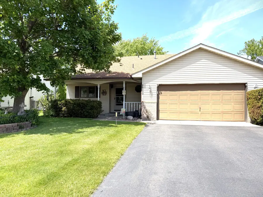 7230 38th Street N, Oakdale, MN 55128 - #2