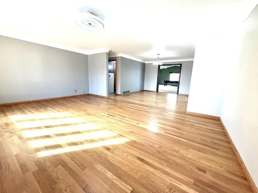 127 4th Street Nw, Clara City, MN 56222 - #3