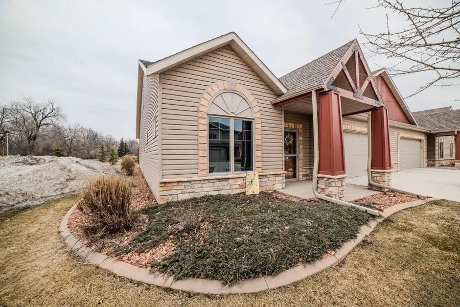 412 19th Avenue W #G, West Fargo, ND 58078 - #2