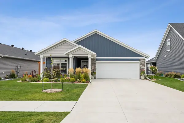 818 Rania Way W, West Fargo, ND 58078