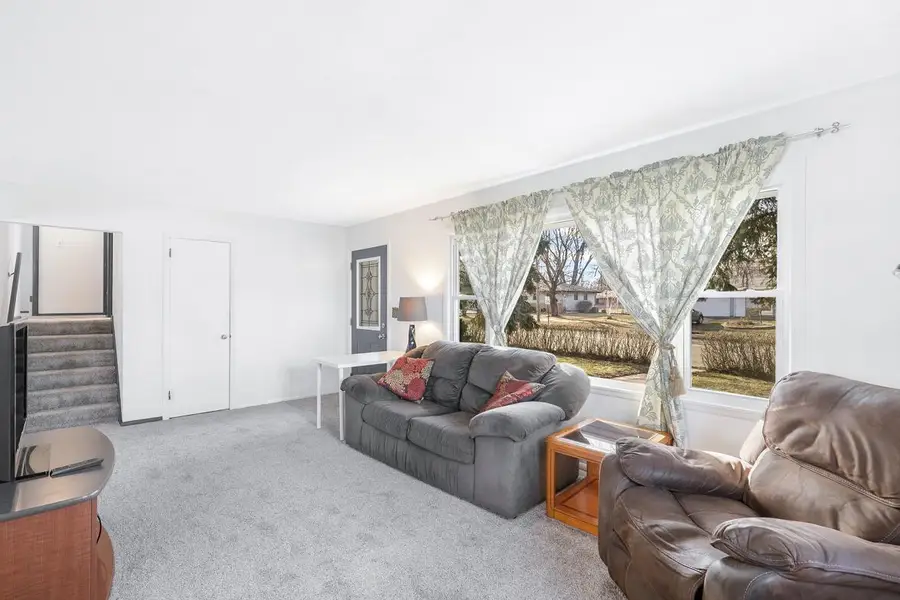 703 Mississippi Street Ne, Fridley, MN 55432 - #2