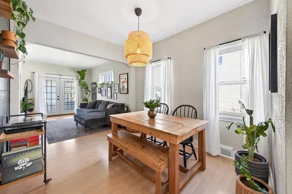 898 Juno Avenue, Saint Paul, MN 55102