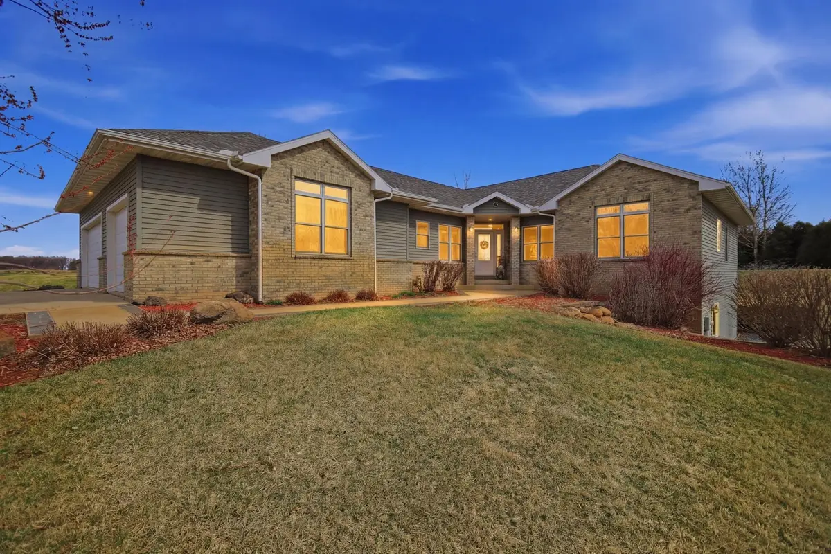 1618 27th Street Nw, Austin, MN 55912 - #1