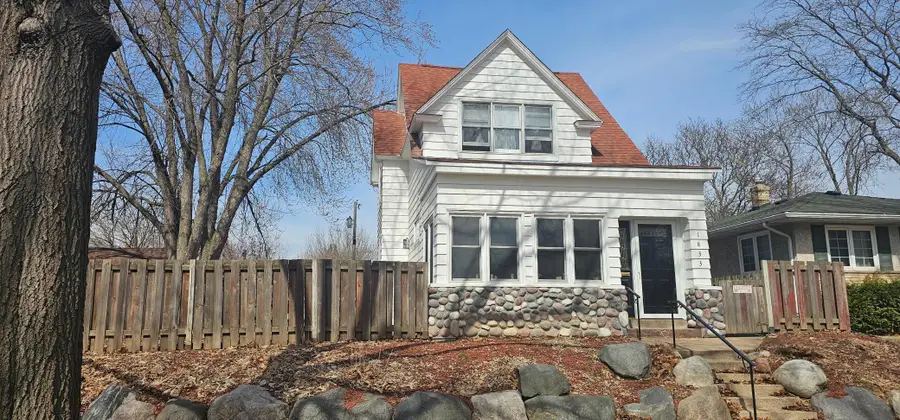 1833 Hawthorne Avenue E, Saint Paul, MN 55119 - #3