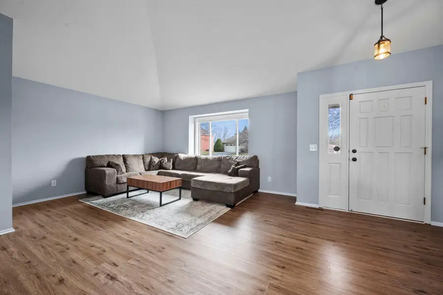 6667 Kingsview Lane N, Maple Grove, MN 55311 - #3