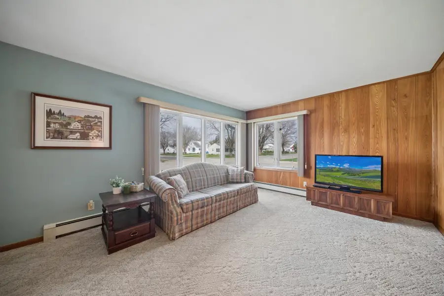 306 3rd Avenue Se, Blooming Prairie, MN 55917 - #2