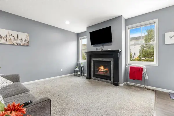 4372 Corn Silk Lane, Woodbury, MN 55129
