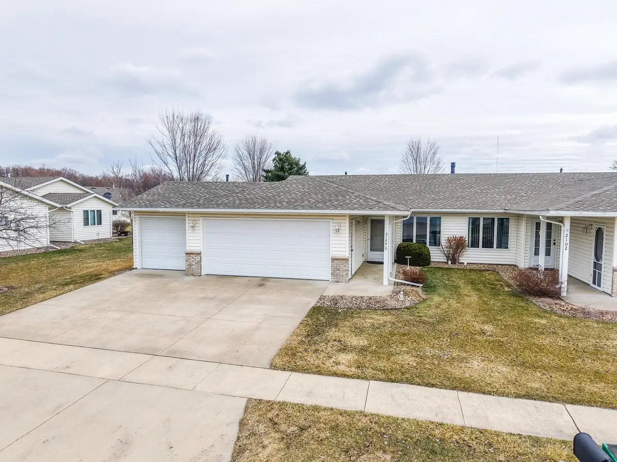 2104 Mcquillan Ct Se, Rochester, MN 55904 - #1