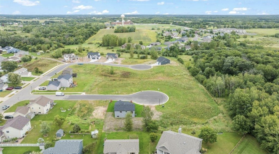 1136 29th Street Ne, Sauk Rapids, MN 56379 - #2