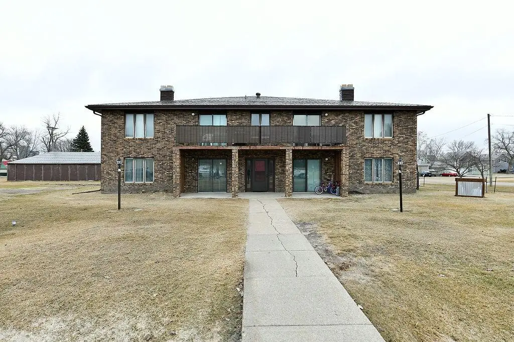 241 6th Avenue S, Casselton, ND 58012 - #1