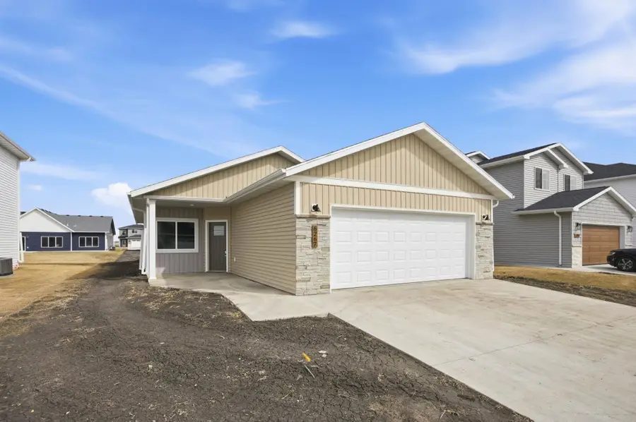 6267 87 Avenue S, Horace, ND 58047 - #2