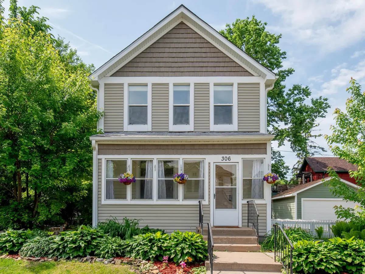 306 Harrison Avenue, Saint Paul, MN 55102 - #1