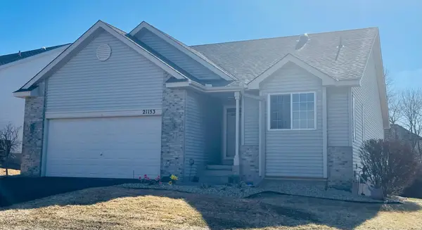 21153 Pasofino Circle N, Forest Lake, MN 55025