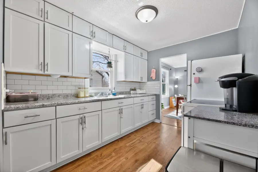 1373 Jefferson Street Se, Hutchinson, MN 55350 - #2