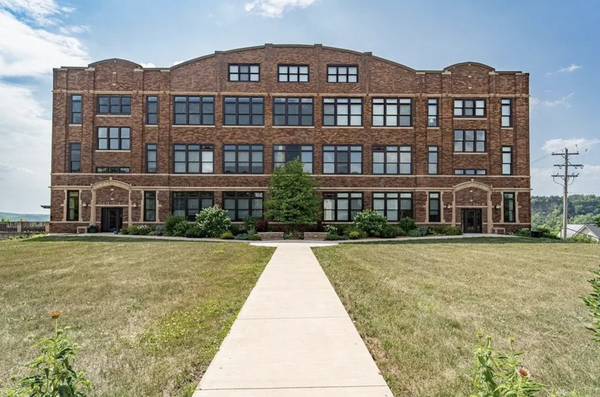 201 Ridgeview Lane S #204, Lanesboro, MN 55949