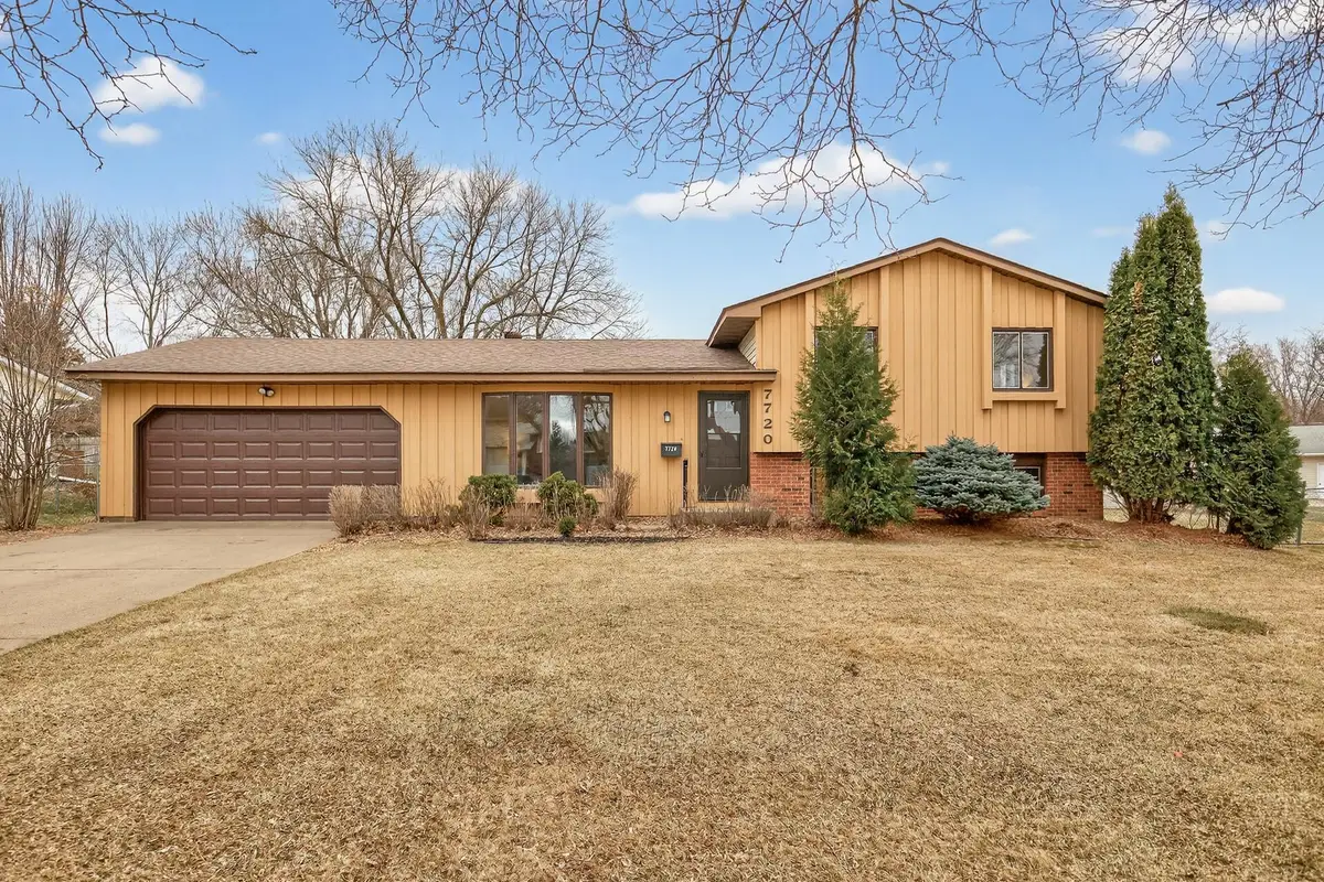 7720 Irish Avenue S, Cottage Grove, MN 55016 - #1