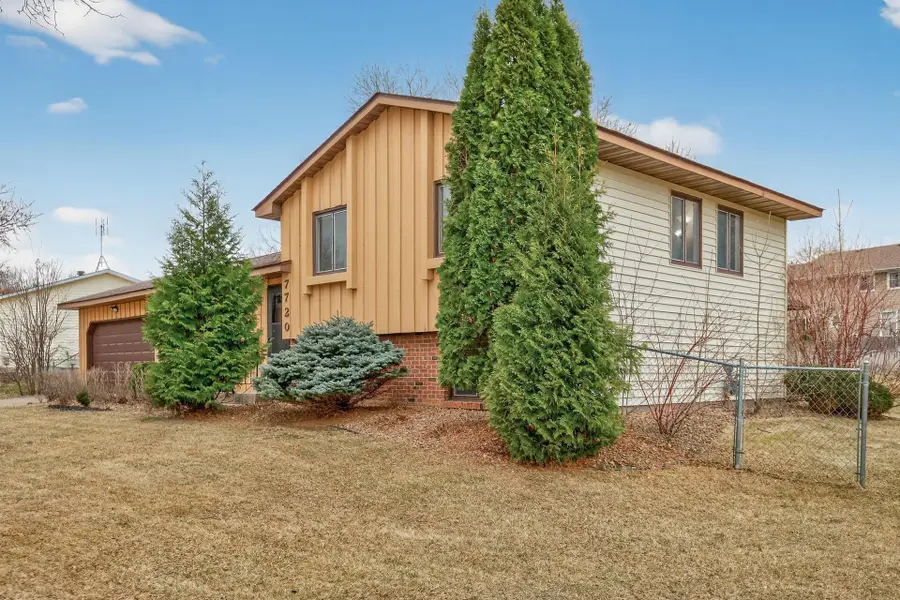 7720 Irish Avenue S, Cottage Grove, MN 55016 - #3