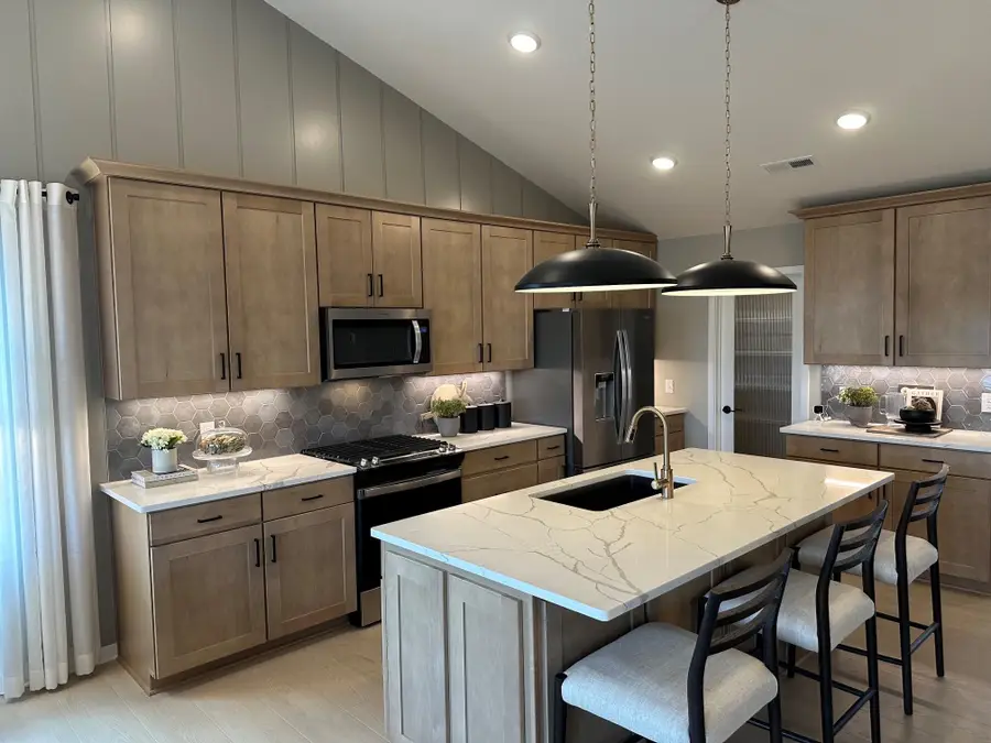 8810 63rd Street S, Cottage Grove, MN 55016 - #2