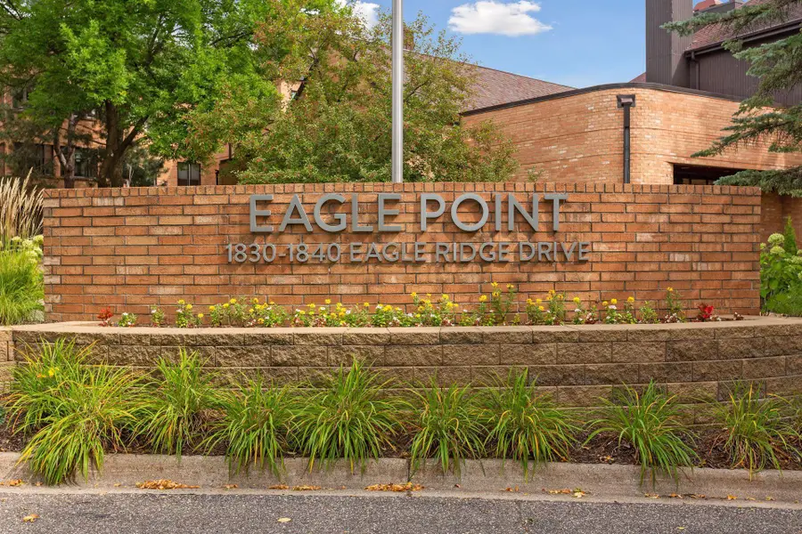 1830 Eagle Ridge Drive #2010, Mendota Heights, MN 55118 - #2