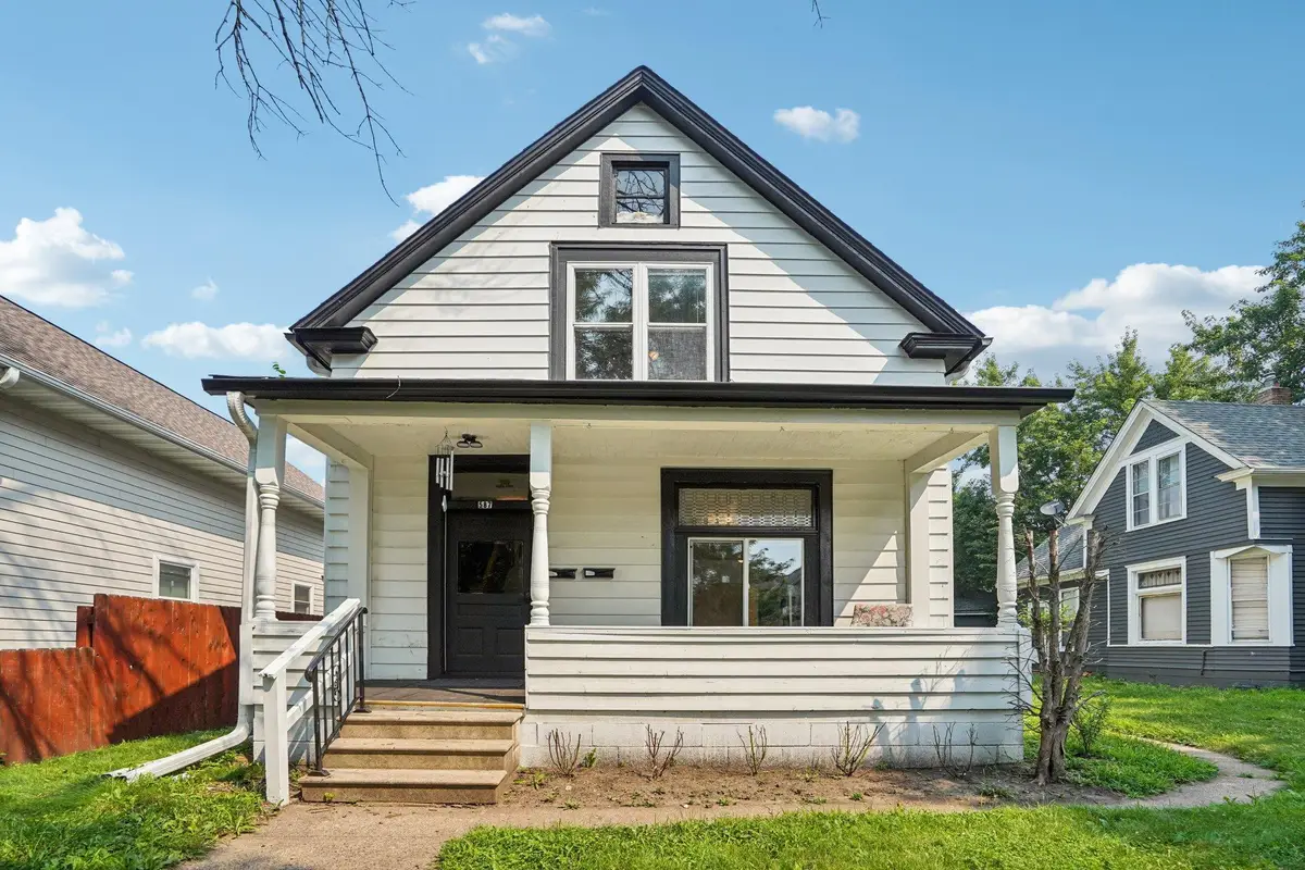 587 Cook Avenue E, Saint Paul, MN 55130 - #1