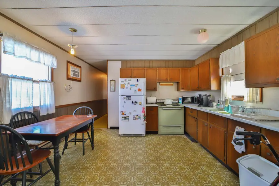 109 Velkommen Street Ne, Staples, MN 56479 - #2