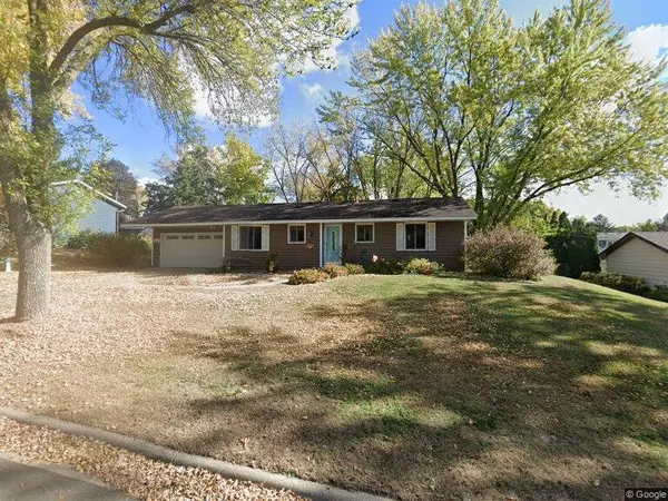 8241 Innsdale Avenue S, Cottage Grove, MN 55016