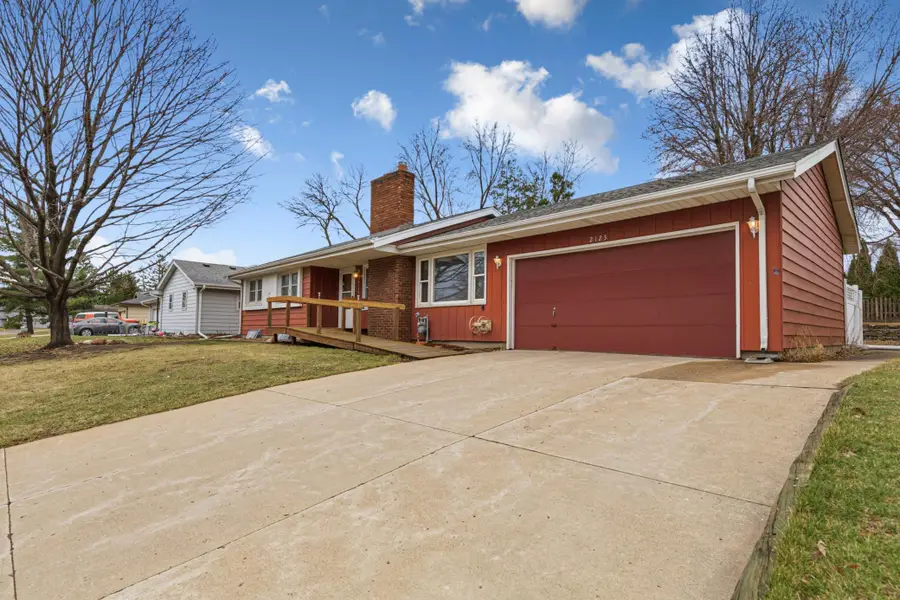 2123 Fox Place, Mendota Heights, MN 55120 - #3