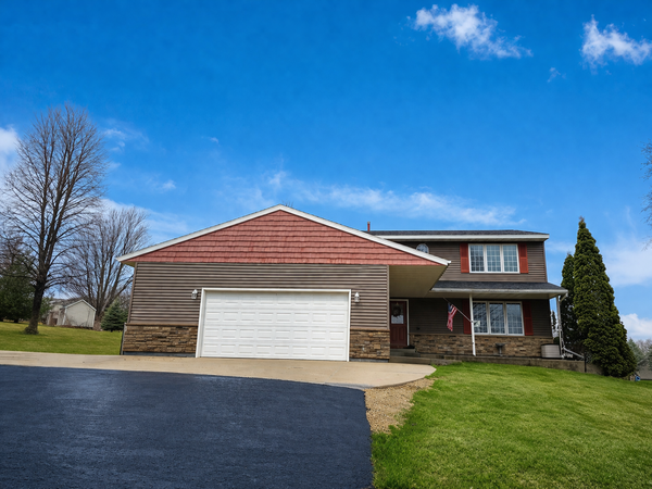 6221 Townsview Lane Se, Rochester, MN 55904