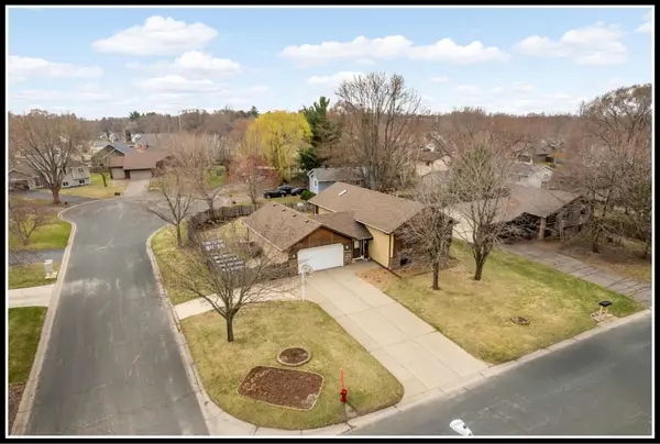 4512 102nd Avenue Ne, Circle Pines, MN 55014