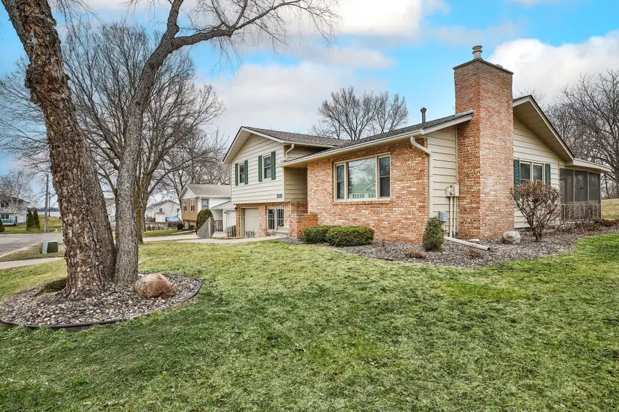 305 12th Street Se, Waseca, MN 56093 - #3