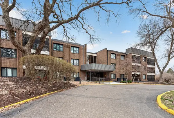 3412 Oak Ridge Road #317, Minnetonka, MN 55305