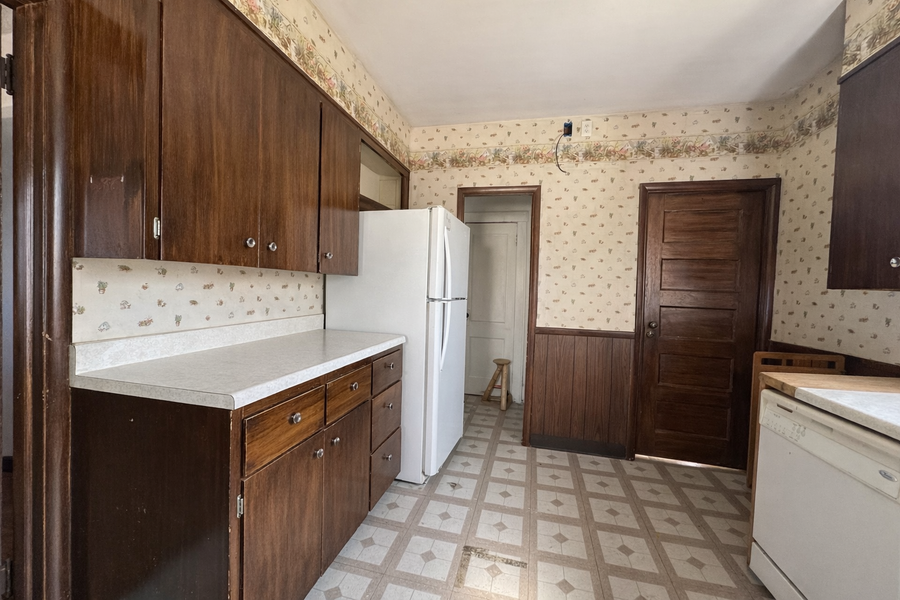 920 Elm Street, Alexandria, MN 56308 - #2