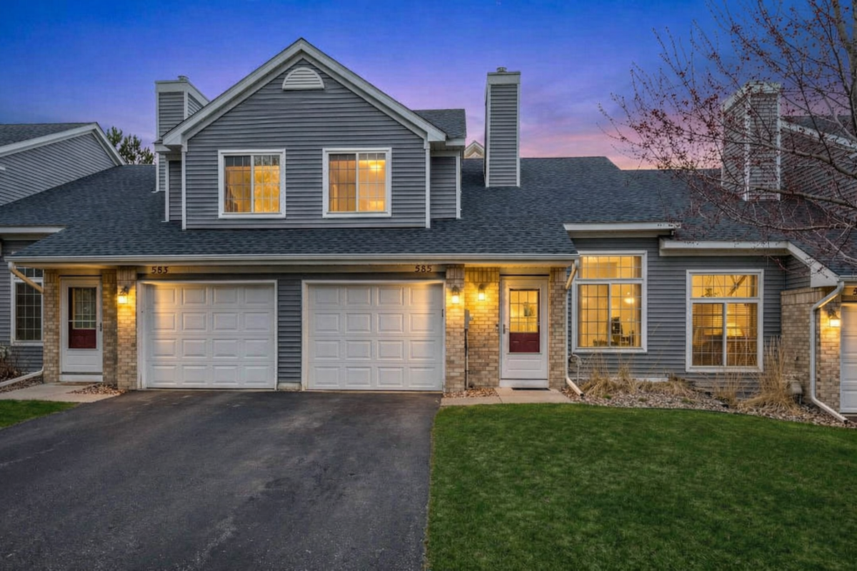 585 Mission Hills Way W, Chanhassen, MN 55317 - #1