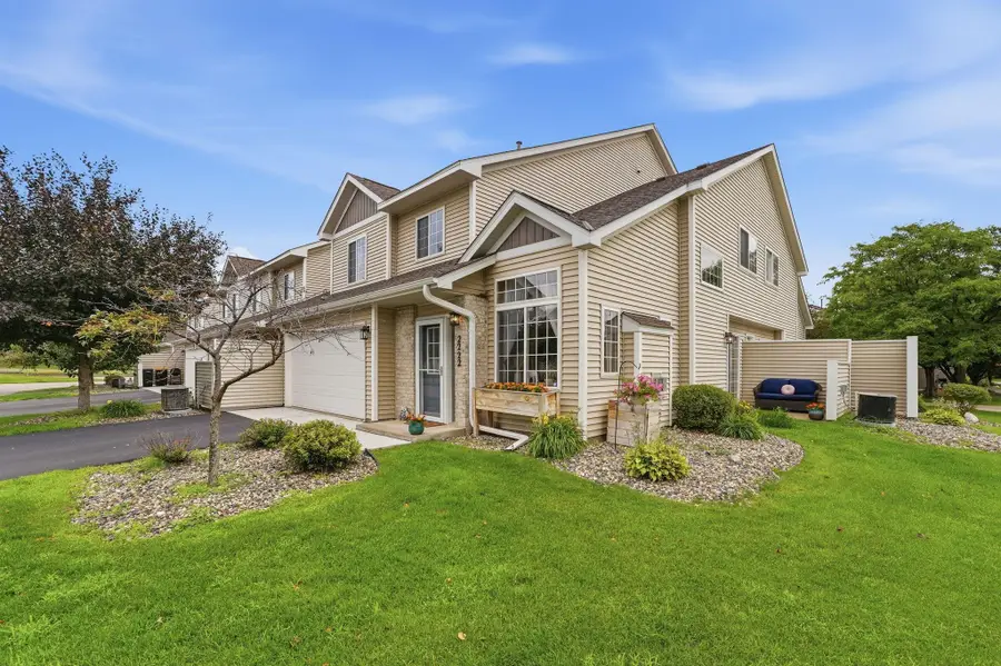 2222 Boulder Pointe, Shakopee, MN 55379 - #3