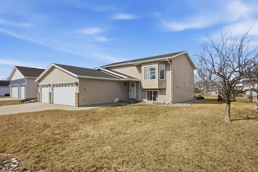 1122 5th Avenue W, West Fargo, ND 58078 - #2