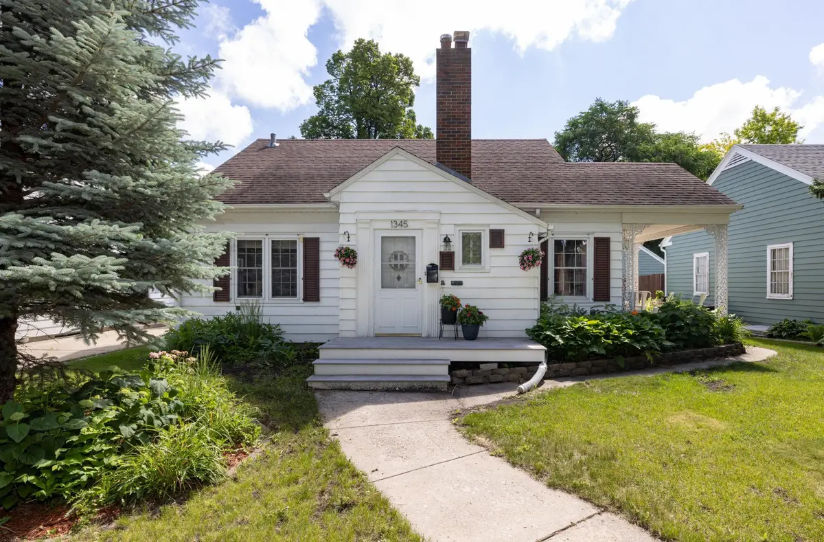 1345 3rd Street N, Fargo, ND 58102 - #1
