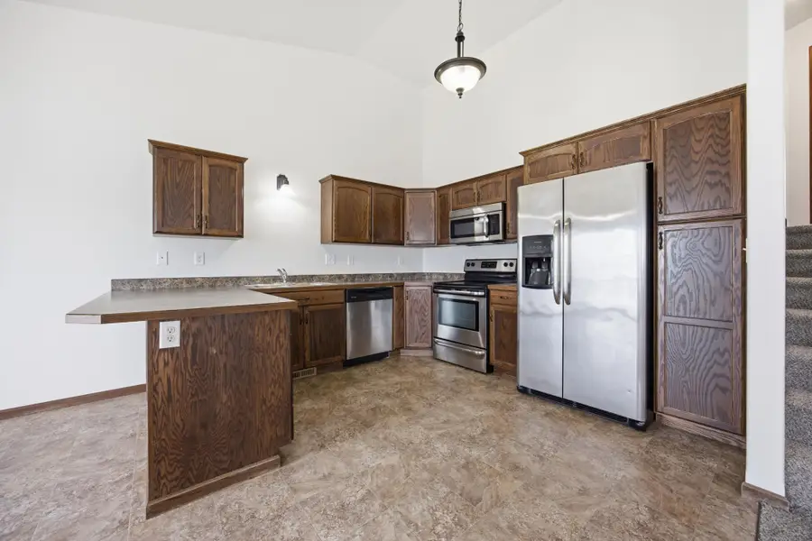 962 31st Avenue W, West Fargo, ND 58078 - #2