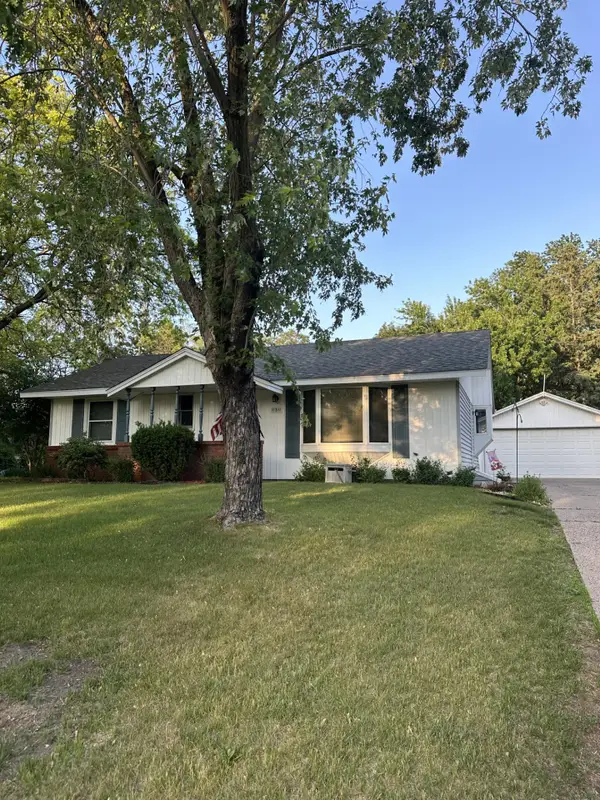 11311 Swallow Street Nw, Coon Rapids, MN 55433