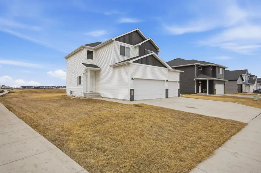 6683 28th Street S, Fargo, ND 58104 - #2