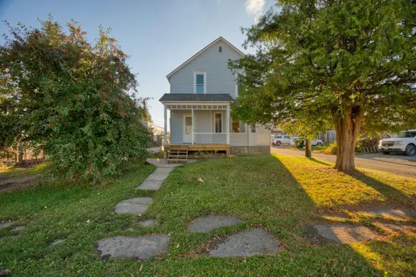 101 E Minnesota Avenue, Gilbert, MN 55741