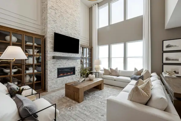 3740 Holbrook Drive, Waconia, MN 55387