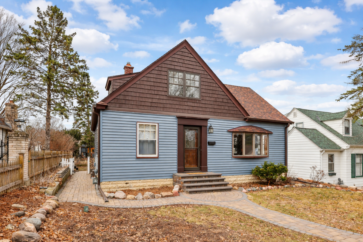 870 Parkview Avenue, Saint Paul, MN 55117 - #1