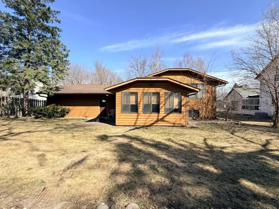 1919 Driftwood Avenue, Worthington, MN 56187 - #3