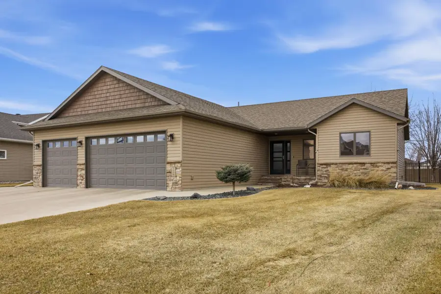 5539 Sunflower Lane S, Fargo, ND 58104 - #2