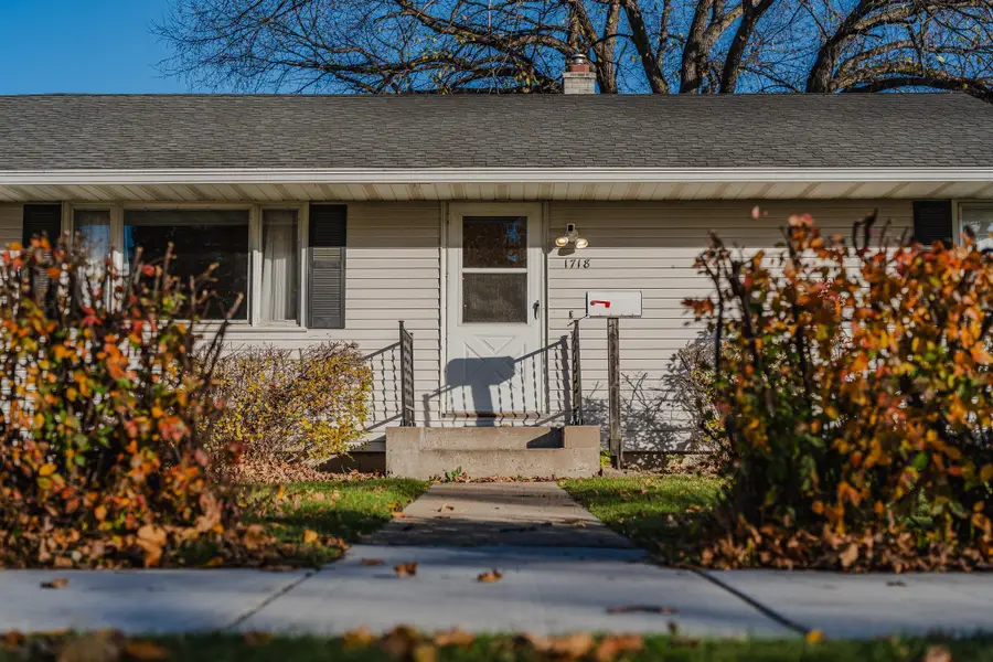 1718 15th Street S, Fargo, ND 58103 - #2