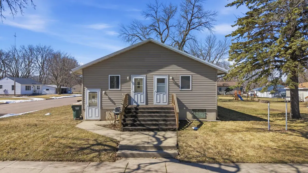 226 3rd Avenue S, Brownton, MN 55312 - #1