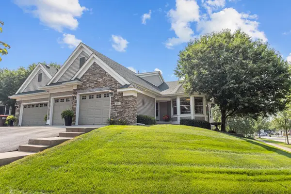 7021 Waterstone Lane, Woodbury, MN 55125